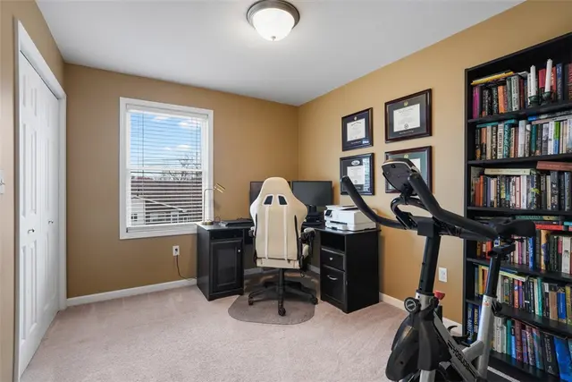 4008 Crestwood Dr gallery image 5