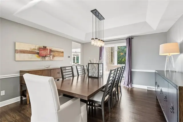 401 Acorn Ct gallery image 13