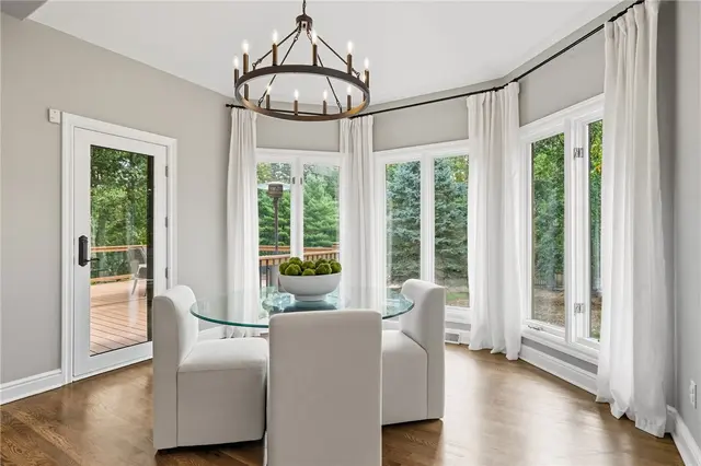 401 Acorn Ct gallery image 15