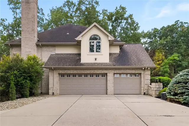 401 Acorn Ct gallery image 45