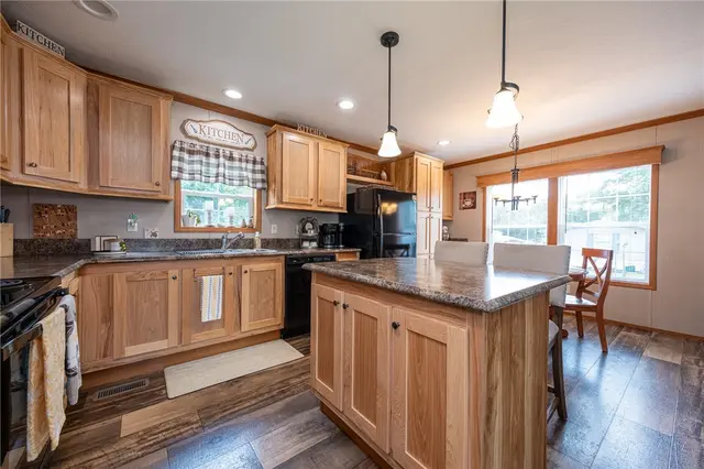 401 Sunny Dale Dr gallery image 5