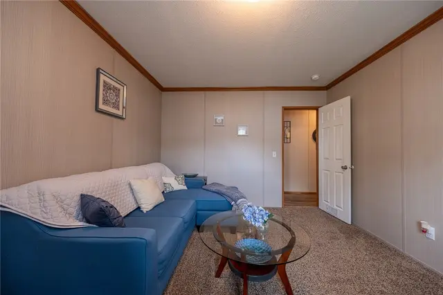 401 Sunny Dale Dr gallery image 13