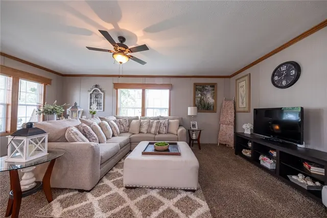 401 Sunny Dale Dr gallery image 16