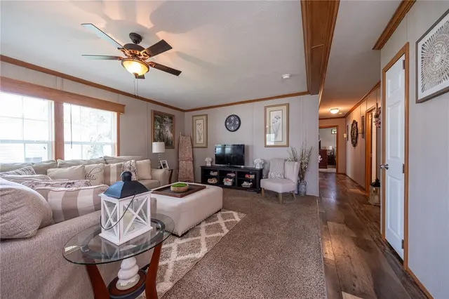 401 Sunny Dale Dr gallery image 22