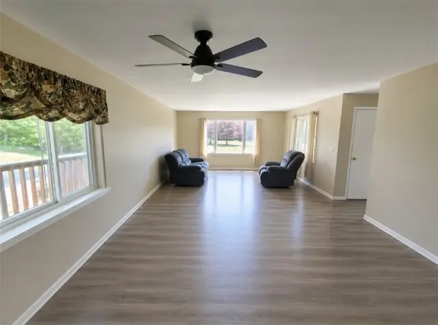 4013 Ridgemont Dr gallery image 12