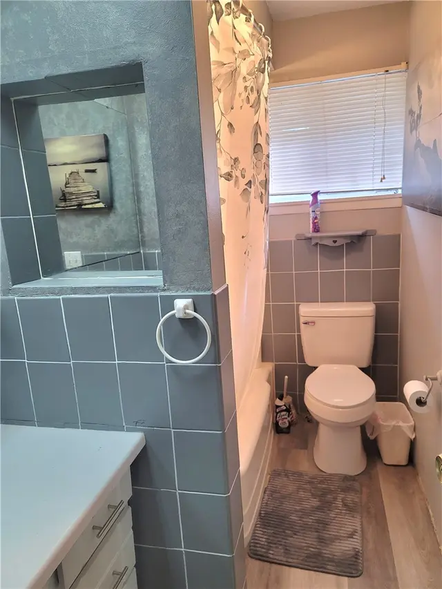 4013 Ridgemont Dr gallery image 23