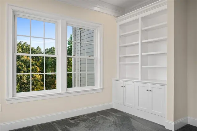 402 Hidden Meadow gallery image 18