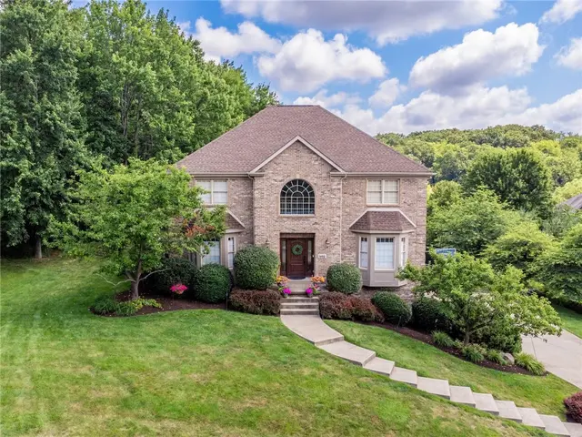402 Honey Locust Dr