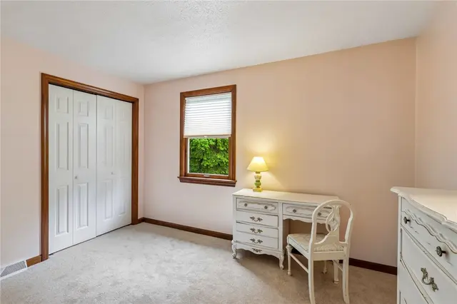 4024 Gwynedd DRIVE gallery image 42