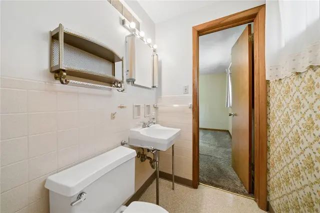 4026 Route 130 gallery image 11