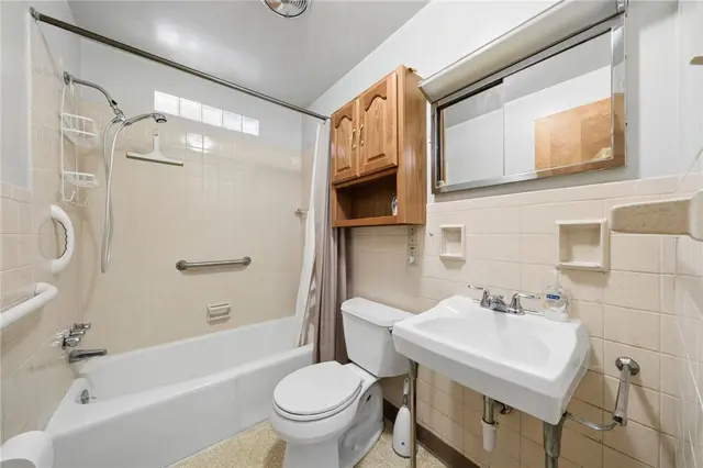 4026 Route 130 gallery image 22