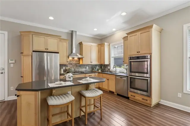 403 Cayuga Cir gallery image 9