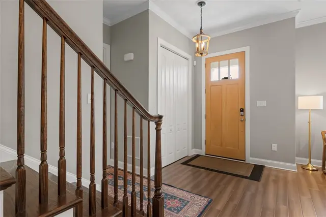 403 Cayuga Cir gallery image 30