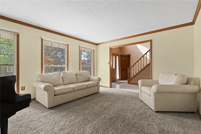 403 Lundy Court gallery image 7