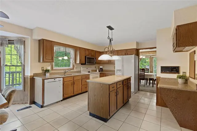 403 Lundy Court gallery image 18