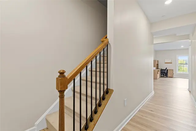 403 Walnut Ct gallery image 22