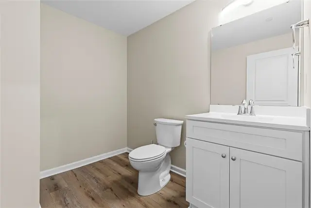403 Walnut Ct gallery image 23