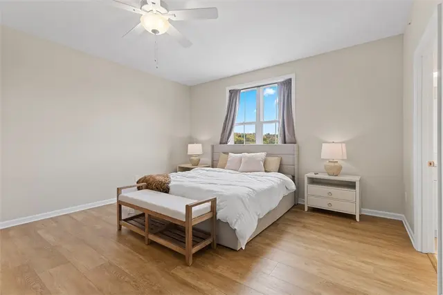 403 Walnut Ct gallery image 29