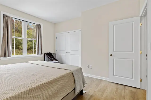 403 Walnut Ct gallery image 35