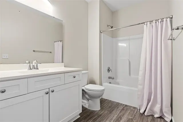 403 Walnut Ct gallery image 39