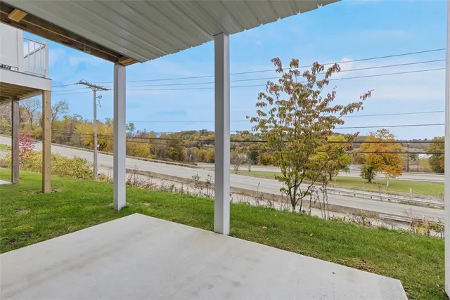 403 Walnut Ct gallery image 40