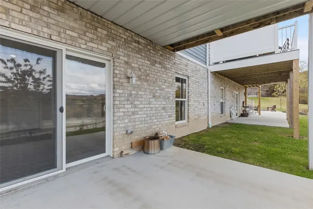 403 Walnut Ct gallery image 42