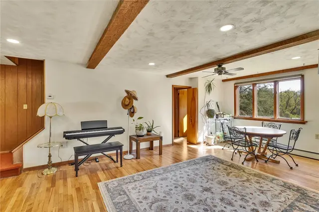 4032 Ewalt Rd gallery image 5