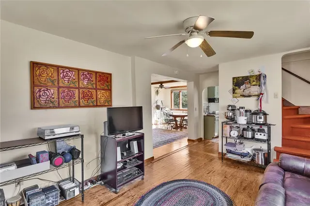 4032 Ewalt Rd gallery image 12
