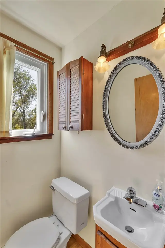 4032 Ewalt Rd gallery image 25