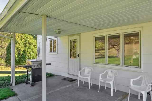 4032 Ewalt Rd gallery image 29
