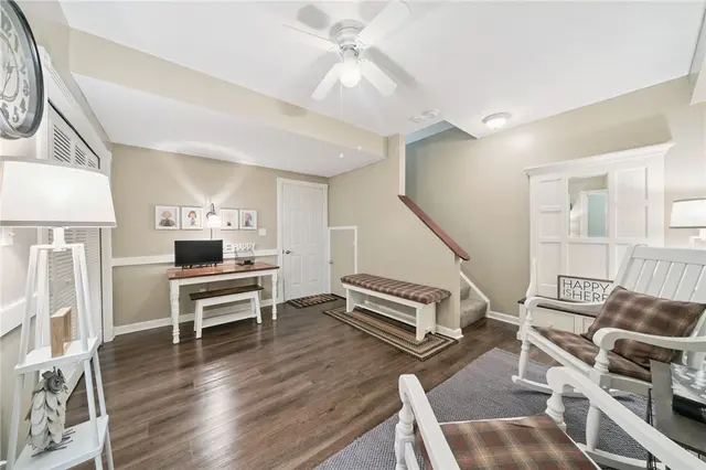 404 Beech Street gallery image 17