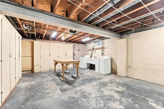 404 Mckown St gallery image 13