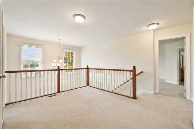404 Minglewood Dr gallery image 5