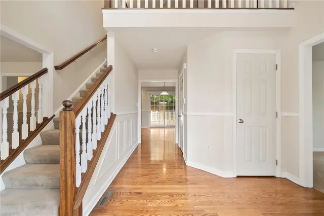 404 Minglewood Dr gallery image 32