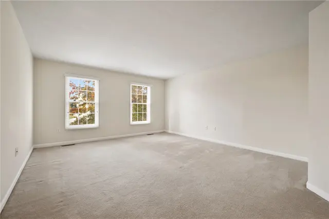 404 Minglewood Dr gallery image 34