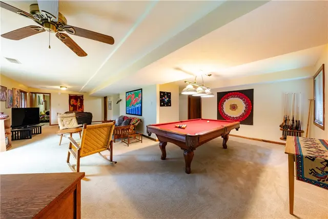 404 Pine Villa Dr gallery image 35