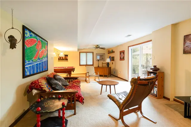 404 Pine Villa Dr gallery image 44