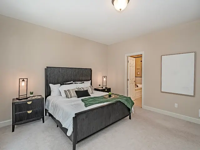 404 Torrey Pine Dr gallery image 20
