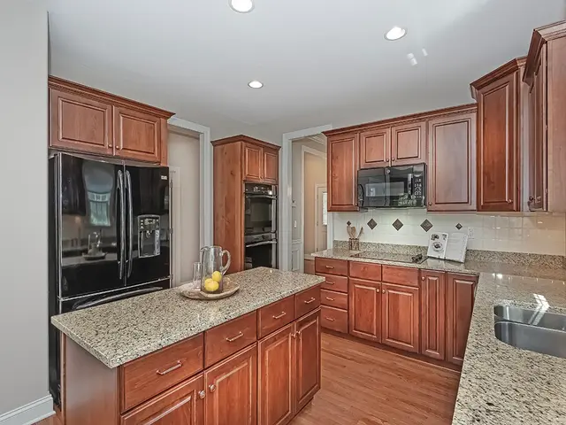 404 Torrey Pine Dr gallery image 22