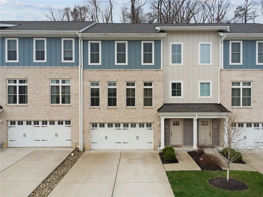 404 Walnut Court