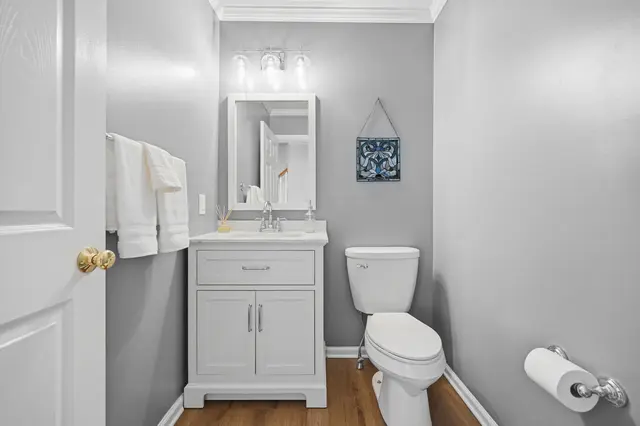 405 Auburn DRIVE gallery image 9