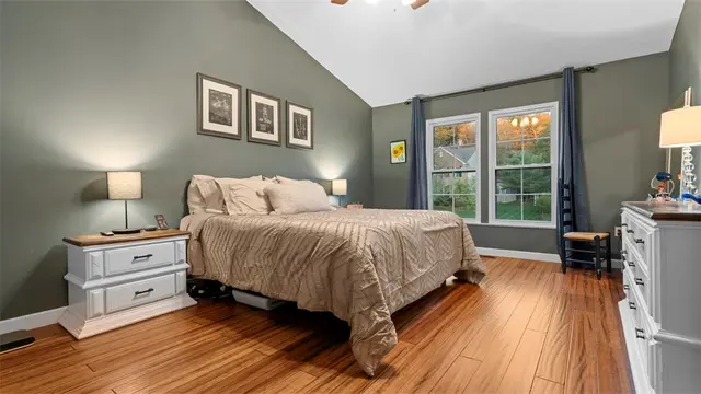 405 Hastings Dr gallery image 21
