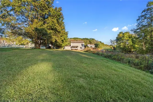 405 Hastings Dr gallery image 32