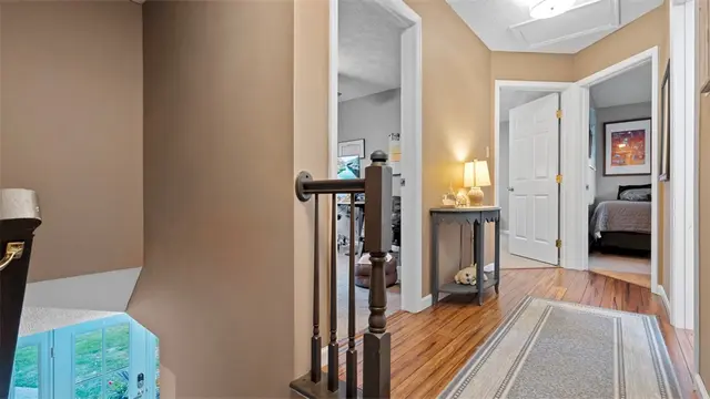 405 Hastings Dr gallery image 41