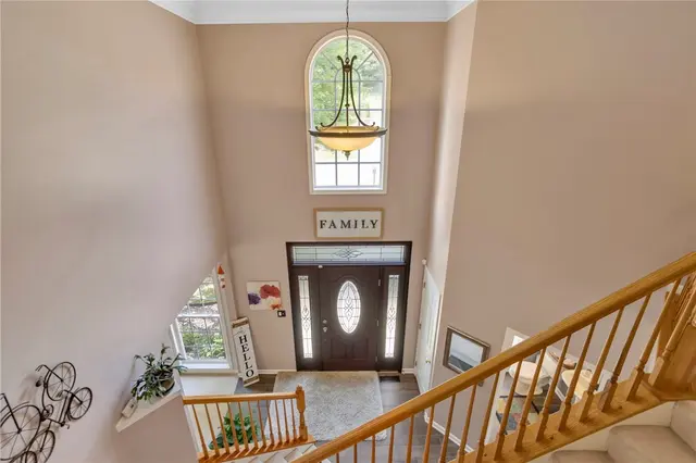 405 Mallard Dr gallery image 7