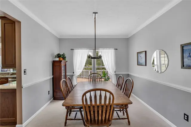 405 Mallard Dr gallery image 8