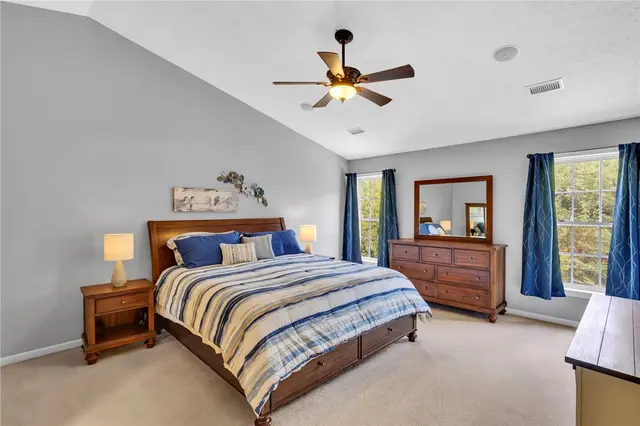 405 Mallard Dr gallery image 15