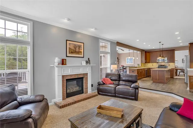 405 Mallard Dr gallery image 35