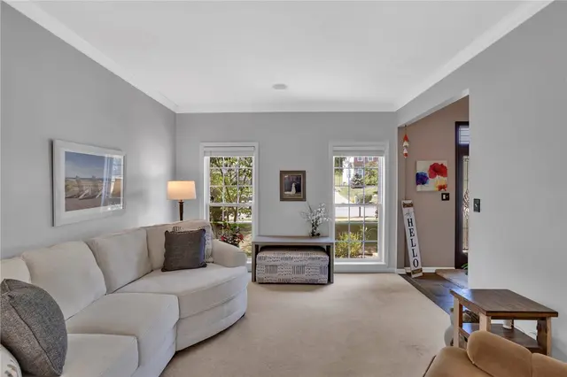 405 Mallard Dr gallery image 40