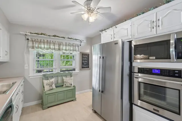 405 Vineyard DRIVE gallery image 23